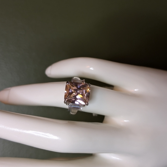 Sterling Silver Lab Created Sapphire Ring Size 6.5 - Picture 4 of 6